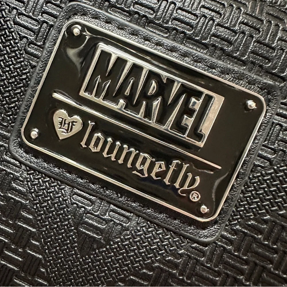 LOUNGEFLY Marvel BLACK PANTHER Infinity War Zip Around Large Wallet Black Silver - Picture 2 of 10